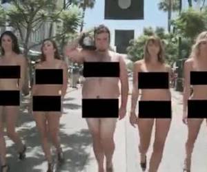 Naked girls in advertising