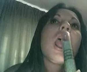 dildo di fermata cagna webcam bella e cornea in culo