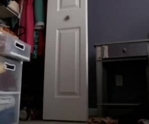 Teen webcam girl stops is really all in her ass and pussy