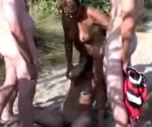 voluptuosa mulher, madura e sua audiência de babacas