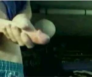 Guy can self-blowjob