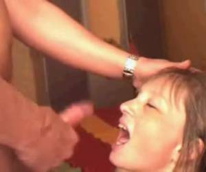 dona de casa madura engole seu esperma